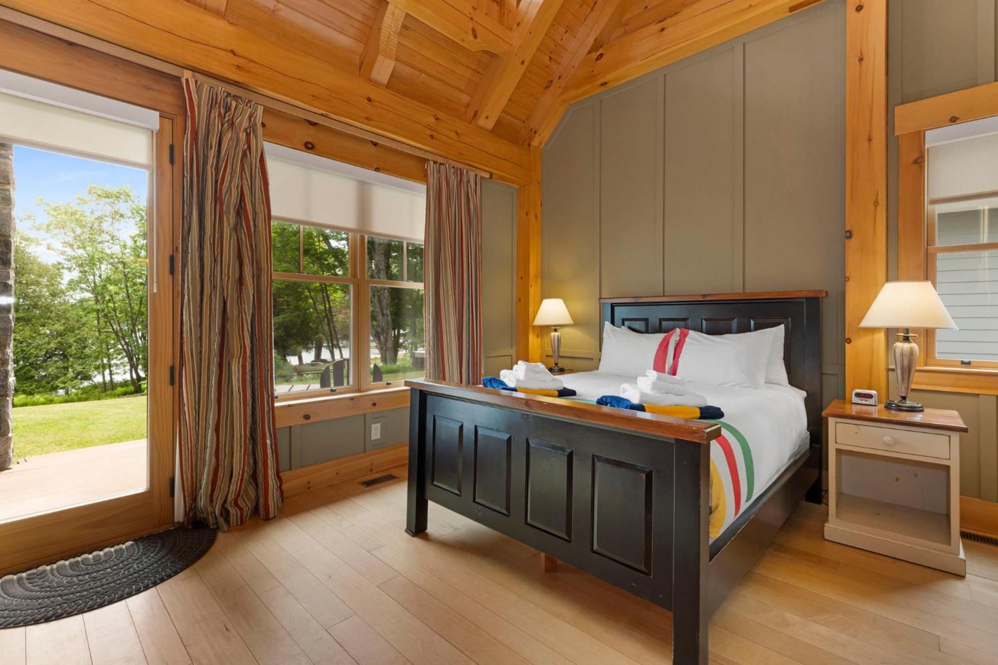 Port Cunnington Lodge Dwight 외부 사진